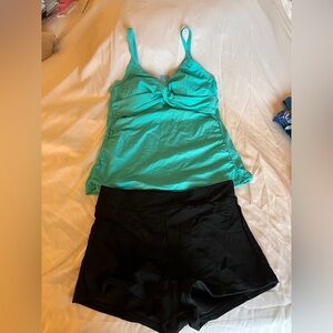 NWOT Women's Turquoise and Black tankini Set